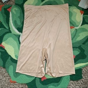 2X Spanx Nude Silky Shorts Shapewear